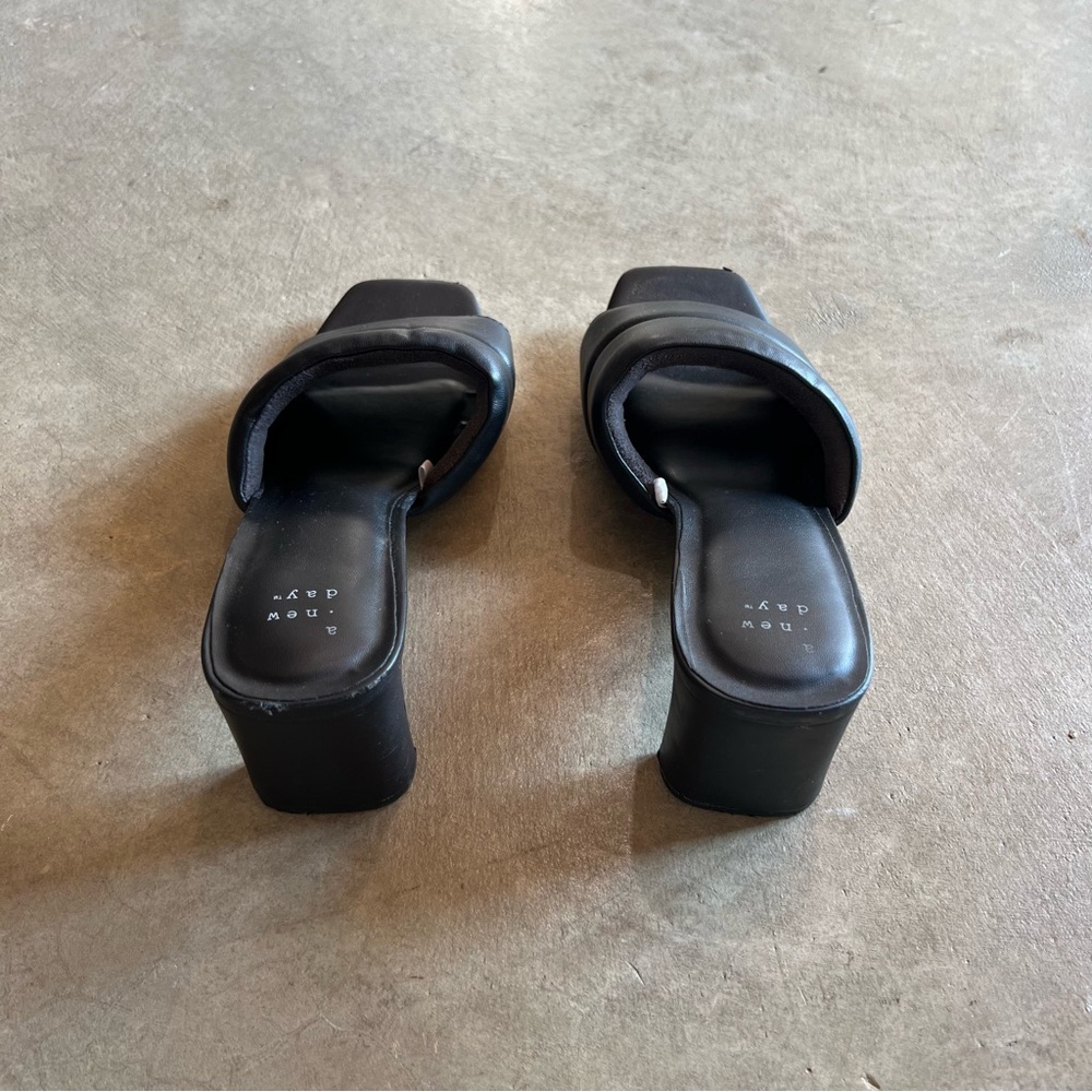 LEATHER HEEL - Picture 4 of 7